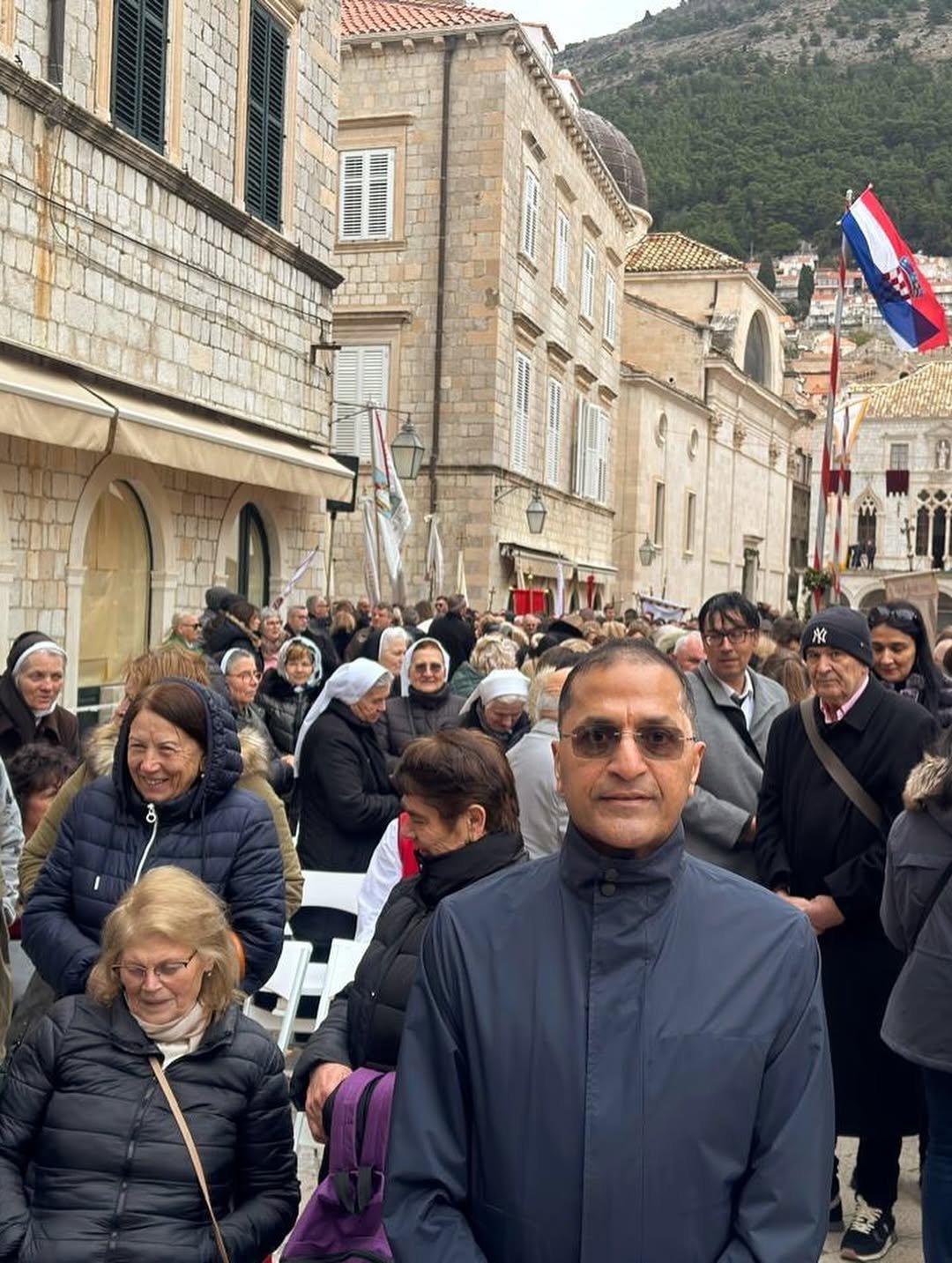 The beauty of Dubrovnik shone even brighter this year in honor of St. Blaise. This year’s festivities were joined by H.E. Arun Goel, Ambassador of India to Croatia, who took part in this unique celebration of Dubrovnik’s tradition, faith, and identity. The event highlighted the historical and cultural ties between Dubrovnik and Goa, reflecting centuries of shared influence between India and Croatia. During the celebration, Ambassador Goel also had an engaging discussion with the Friends of India in Dubrovnik, strengthening the bonds of friendship and cultural exchange between the two countries.
