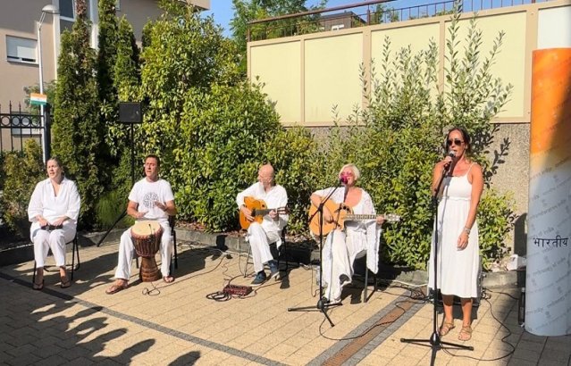 The Embassy of India in Zagreb celebrated the 79th Independence Day of the Republic of India on 15th August 2025 at the Embassy premises. The ceremony started with the hoisting of the National Flag, followed by singing of the National Anthem. Subsequently, Ambassador of India to Croatia, H.E. Mr. Arun Goel read the 
