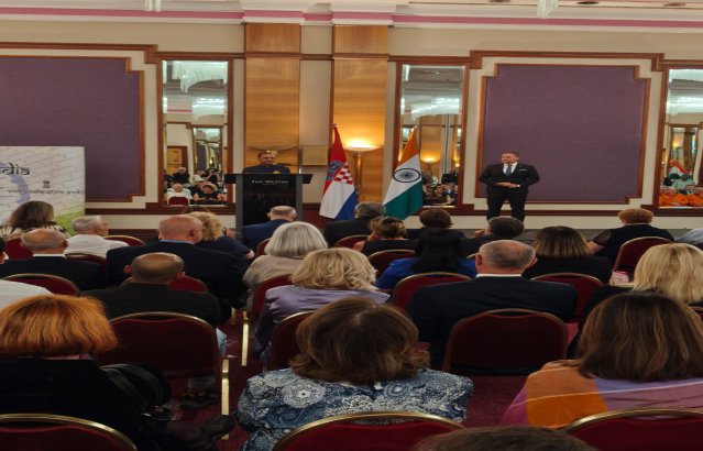 On 19th August, the Embassy of India in Croatia hosted a Reception in Zagreb to celebrate the 79th Independence Day of India. The event was attended by nearly 200 distinguished guests, including dignitaries from the Croatian Parliament, Ministries, and Institutions, members of the Diplomatic Corps, representatives of Croatia–India Friendship Societies, and members of the vibrant Indian community in Croatia.