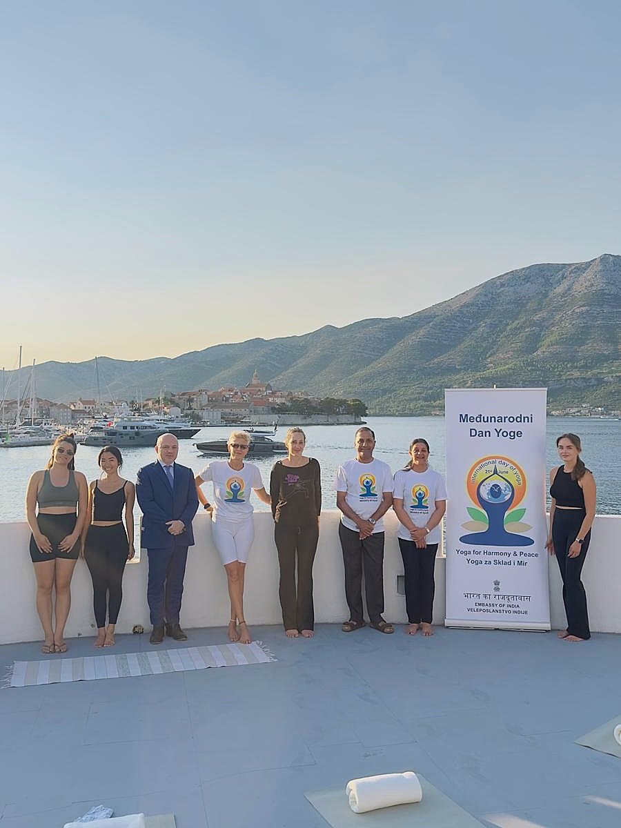 International Day of Yoga in Korčula