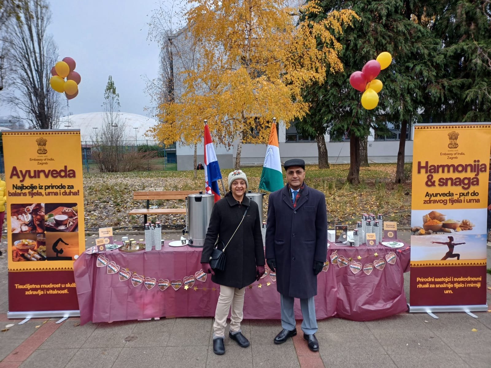 We are delighted to share the great success of the Embassy of India’s first-ever participation in the Zagreb Advent Run, held on 14 December in front of Hotel Zonar with presence of Ambassador Arun Goel and Missions staff. With temperatures around 2°C, the event truly reflected resilience, health, harmony, and festive spirit, bringing together over 5,000 runners and visitors from over 30 countries.
