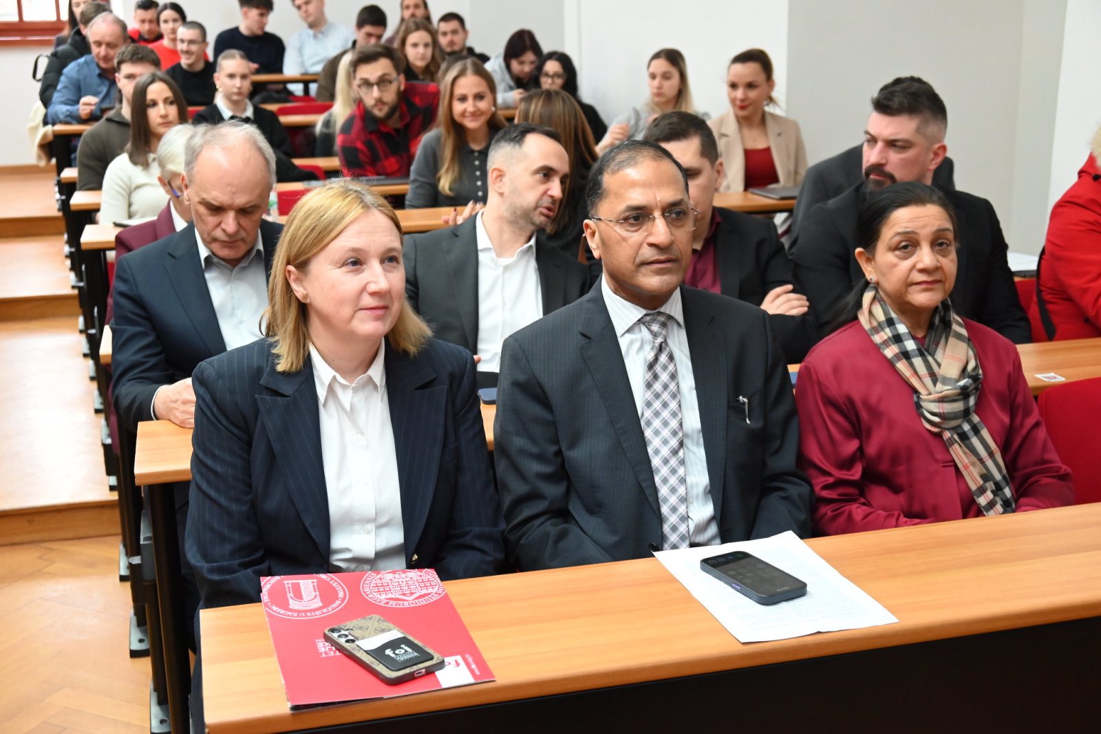 Thematic Session on AI and India - Opportunities for Collaboration including discussion on EU-India FTA The Faculty of Organization and Informatics (UNIZG FOI) in Varaždin hosted a dynamic thematic session and panel discussion titled “Thematic Session on AI & India – Opportunities for Collaboration” along with discussions on recently concluded India-EU FTA. The event was organised in cooperation with the Embassy of India in Zagreb, bringing together students, researchers, industry experts, academics, and public sector representatives.