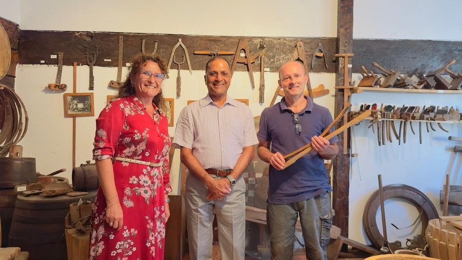 H.E. Mr. Arun Goel visited the historic cooperage workshop of the Golub family in Jastrebarsko