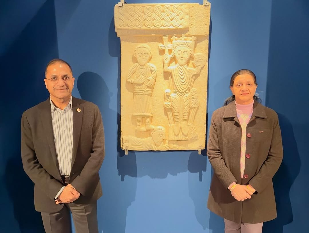 His Excellency Arun Goel, Ambassador of India to Croatia, visited the Klovićevi Dvori Gallery in Zagreb and the exhibition “1100 Years of the Kingdom of Croatia,” which presents Croatia’s rich history, cultural heritage, and statehood tradition. The visit offered an opportunity to explore key historical moments and remarkable works of art that reflect the identity and legacy of the Croatian people.