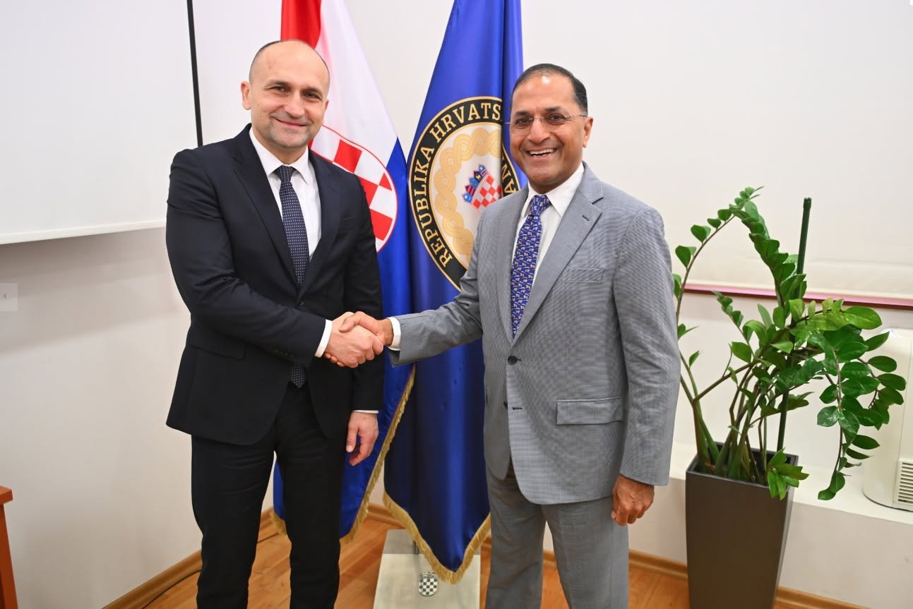 Deputy Prime Minister of the Republic of Croatia and Minister of Defense Ivan Anušić met on November 13, 2025, at the Ministry of Defense of the Republic of Croatia with the Ambassador of India to Croatia, Arun Goel.