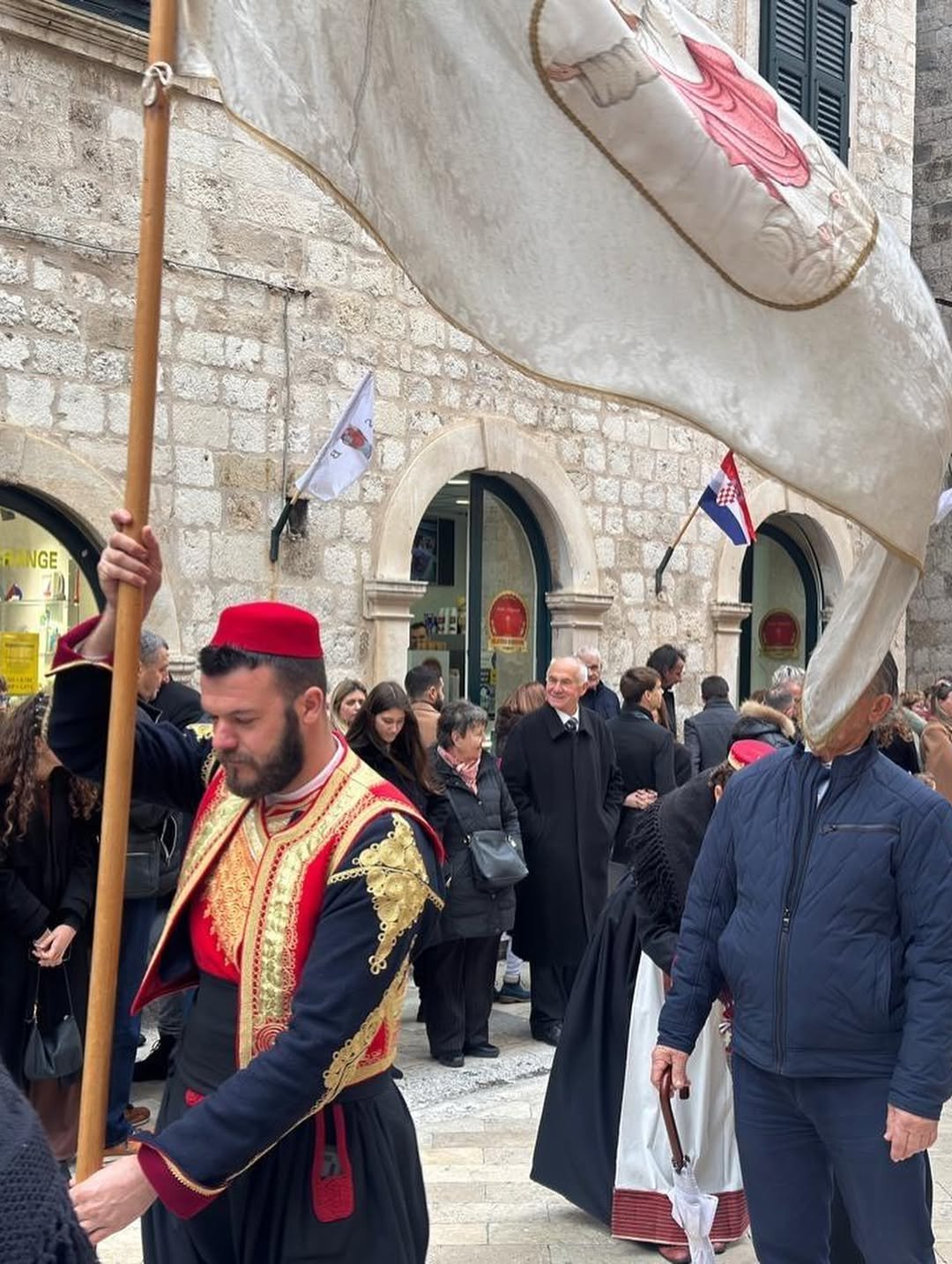 The beauty of Dubrovnik shone even brighter this year in honor of St. Blaise. This year’s festivities were joined by H.E. Arun Goel, Ambassador of India to Croatia, who took part in this unique celebration of Dubrovnik’s tradition, faith, and identity. The event highlighted the historical and cultural ties between Dubrovnik and Goa, reflecting centuries of shared influence between India and Croatia. During the celebration, Ambassador Goel also had an engaging discussion with the Friends of India in Dubrovnik, strengthening the bonds of friendship and cultural exchange between the two countries.
