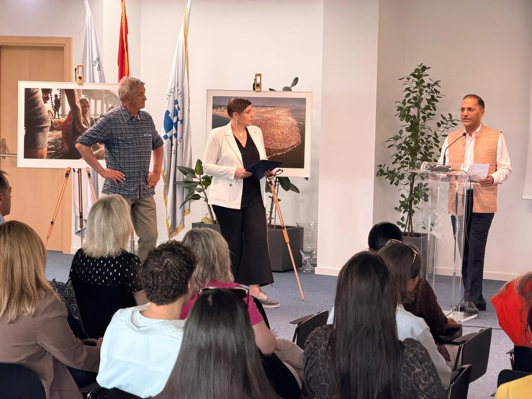 Yesterday, we marked the celebration of India Day at the Faculty of Humanities and Social Sciences in Split, an event that brought together enthusiasts of culture, travel, and academic cooperation in an atmosphere of inspiring exchange and dialogue.The programme was opened by the Ambassador of India to the Republic of Croatia, H.E. Arun Goel, together with the Dean of the Faculty, Prof. Ina Reić Ercegovac, highlighting the importance of strengthening cultural and educational ties between India and Croatia. Visitors had the opportunity to attend the inspiring lecture “Climbing the Himalayas” by renowned mountaineer Stipe Božić, as well as to explore the photo exhibition “India Through the Lens: Maha Kumbh Mela – Inside the 45-Day City” by photographer Petar Santini