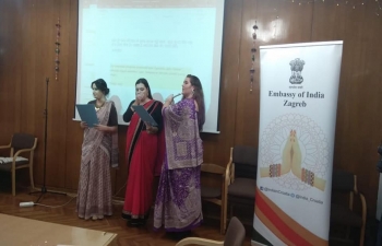 The Mission celebrated Hindi Diwas in the Department of Indology in the University of Zagreb on 13 December 2019. Ambassador Arindam Bagchi handed over certificates and gifts to participants in Natak performance, singing and dancing.