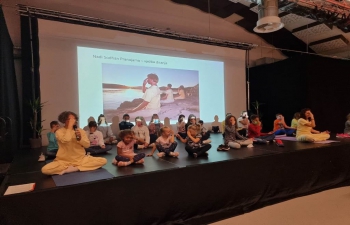 Glimpses of the screening of animation program which was held in the City of Samobor for the Djeca za bolji svijet/Children for a Better World, short Yoga session by Joga u svakodnevnom životu Zagreb & Amrit Mahotsav quiz offered insightful informations for the enrichment of children's knowledge