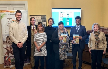 Ambassador Srivastava made a presentation in the Memorial apartment of the late 1st Croatian female journalist Memorijalni stan Marije Jurić Zagorke on the topic of the unsung heroines of the Indian freedom movement and presented the comic book released in Jan 2022 by the Minister of State for External Affairs of India, Mrs. Meenakshi Lekhi, about "20 Women Freedom Fighters of India". The director of the Center for Women's Studies Ms Dorotea Šušak and the curator of the Zagreb Art Salon Ms Leila Topić also took part in the conversation. The seminar was part of the India block in the 57th Edition of the Zagreb Salon Art fair celebrating #AmritMahotsav as well. As part of the future endeavours between EOI and the centre, 10 copies of the comic book presented would enrich the public library of the centre.