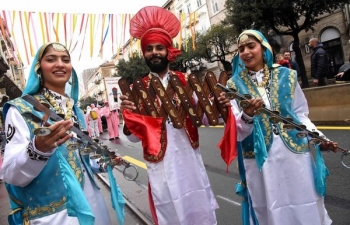 The 8-member Indian Council For Cultural Relations troupe Bhangra Folk Dance Group's visit to Croatia started by participating in the 41st Jubilee of the International Carnival Parade in Rijeka which was attended by over 10,000 participants.  Ambassador Srivastava visited the Rijeka Carnival and met with the Mayor of the City of Rijeka Mr. Marko Filipović and Tourist Board Director Mr. Petar Škarpa.