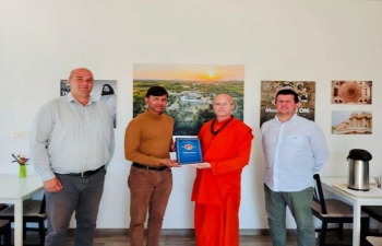 Ambassador Srivastava visited the Yoga in Daily Life Assiocation in the City of Rijeka and interacted with partners of IDY celebrations.